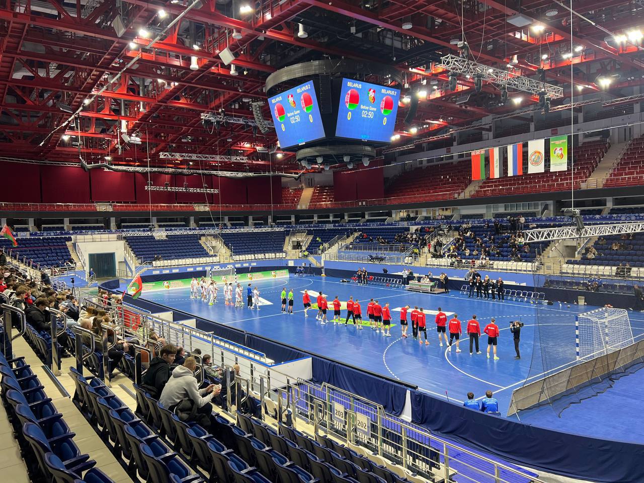 Посетили товарищеский турнир по гандболу