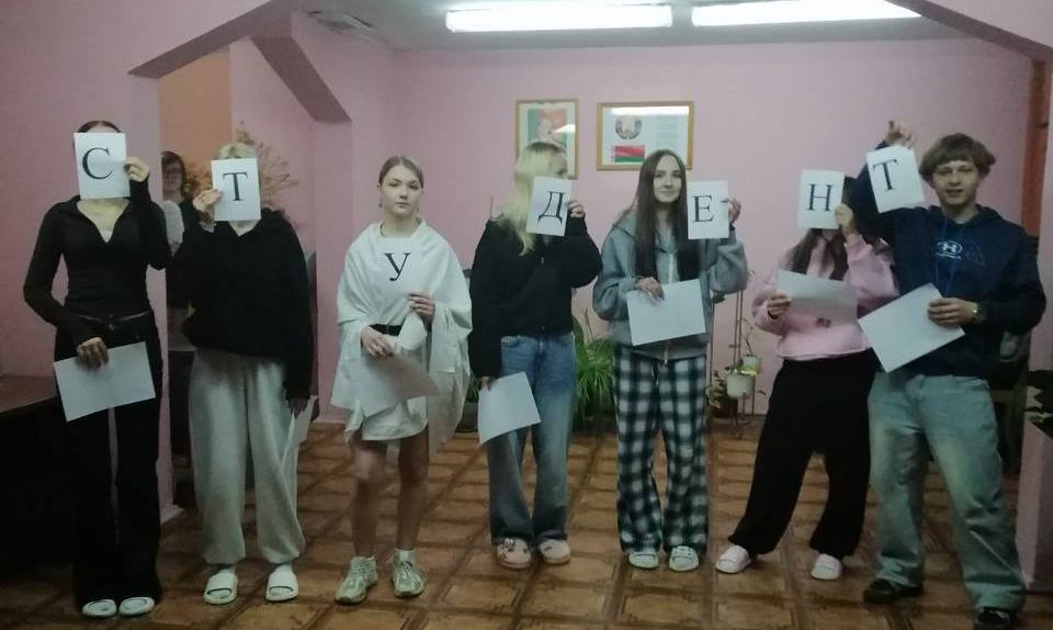 Прошло посвящение первокурсников в жильцы общежития