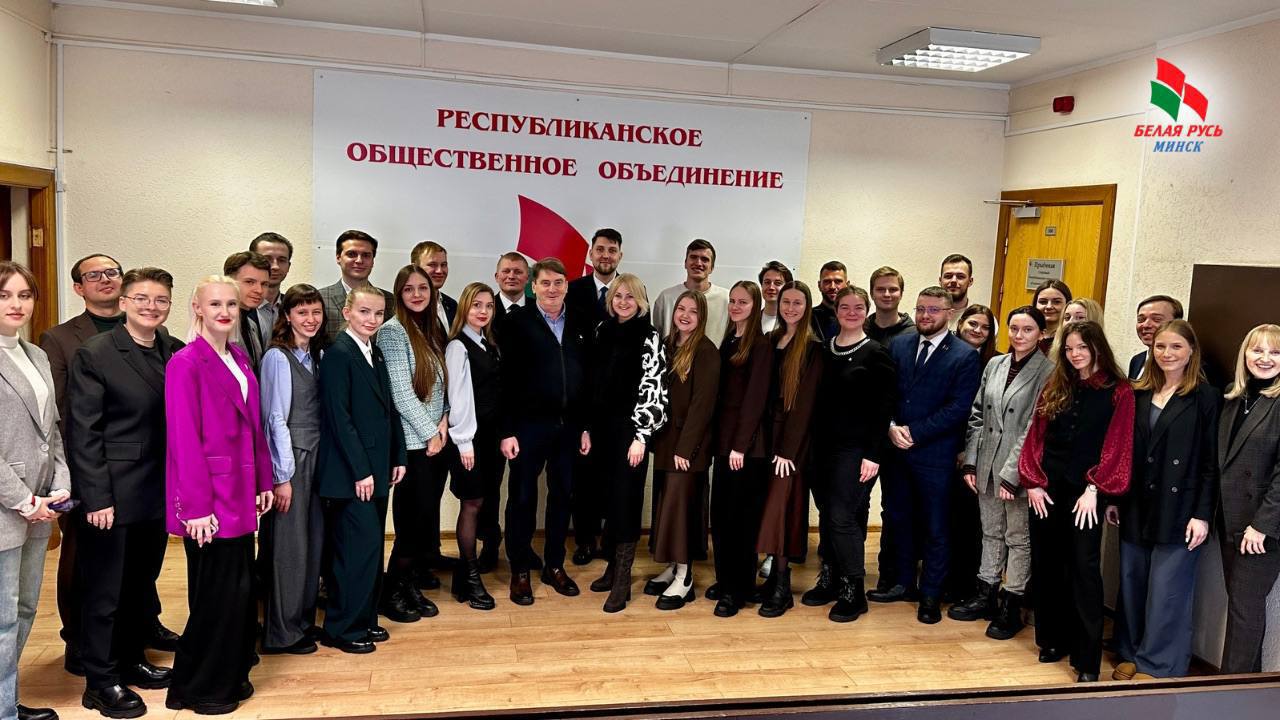 Дан старт работе молодежно-аналитической группы «Ракурс»